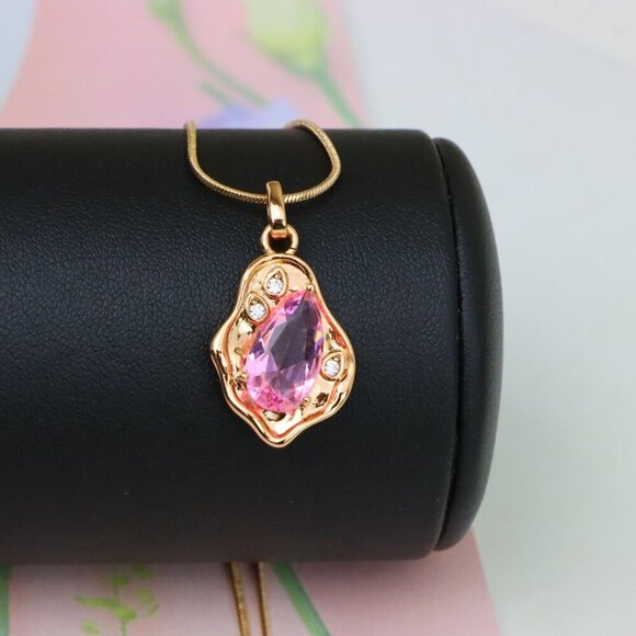"Delicate Pink Teardrop Pendant in Gold Plated Artistic Frame, XPPT1730 - Picture 13 of 13